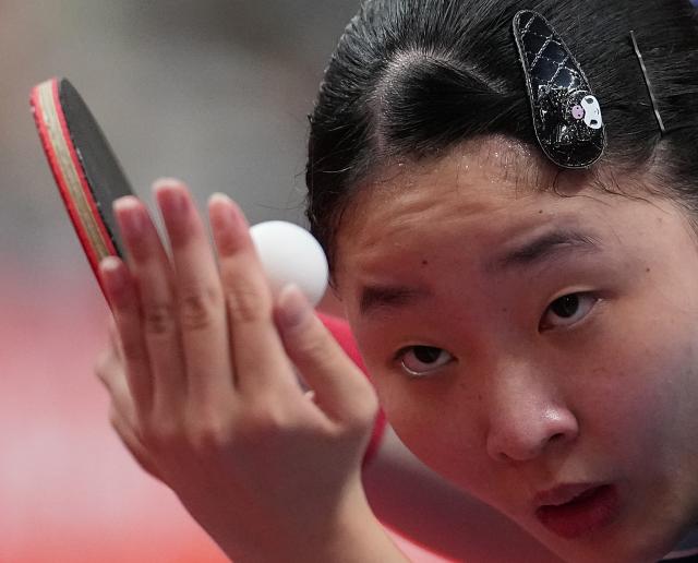 (260927) -- TOYOTA, Sept. 27, 2026 (Xinhua) -- Harimoto Miwa of Japan serves during the women's singles semifinal table tennis match between Wang Manyu of China and Harimoto Miwa of Japan at the 20th Asian Games Aichi-Nagoya 2026 in Toyota of Aichi Prefecture, Japan, Sept. 27, 2026. (Xinhua/Cheong Kam Ka)