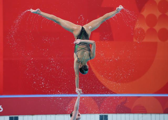 (260927) -- SHIZUOKA, Sept. 27, 2026 (Xinhua) -- Team Kazakhstan perform during the mixed team technical routine of artistic swimming at the 20th Asian Games Aichi-Nagoya 2026 in Shizuoka, Japan, Sept. 27, 2026. (Xinhua/Zhou Mi)