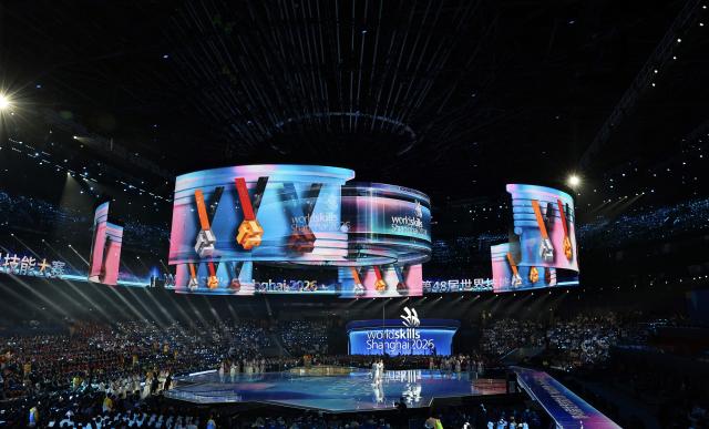 (260927) -- SHANGHAI, Sept. 27, 2026 (Xinhua) -- This photo taken on Sept. 27, 2026 shows the closing ceremony of the 48th WorldSkills Competition held in Shanghai, east China. The 48th WorldSkills Competition closed here on Sunday. (Xinhua/Fang Zhe)