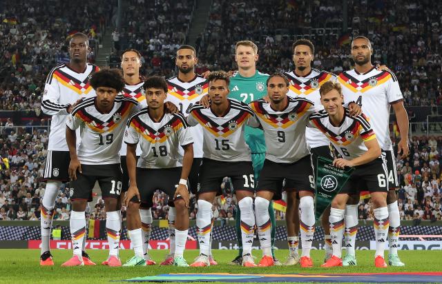 (260928) -- AUGSBURG, Sept. 28, 2026 (Xinhua) -- Starting players of Germany line up before the UEFA Nations League 2026/27 League A Group A match between Germany and Greece in Augsburg, Germany, Sept. 27, 2026. (Photo by Philippe Ruiz/Xinhua)
