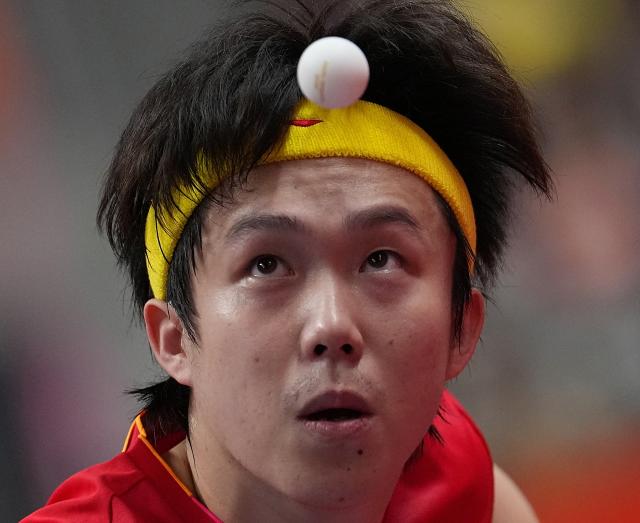 (260928) -- TOYOTA, Sept. 28, 2026 (Xinhua) -- Wang Chuqin of China competes during the men's singles semifinals of table tennis against Noshad Alamiyan of Iran at the 20th Asian Games Aichi-Nagoya 2026 in Toyota of Aichi Prefecture, Japan, Sept. 28, 2026. (Xinhua/Cheong Kam Ka)