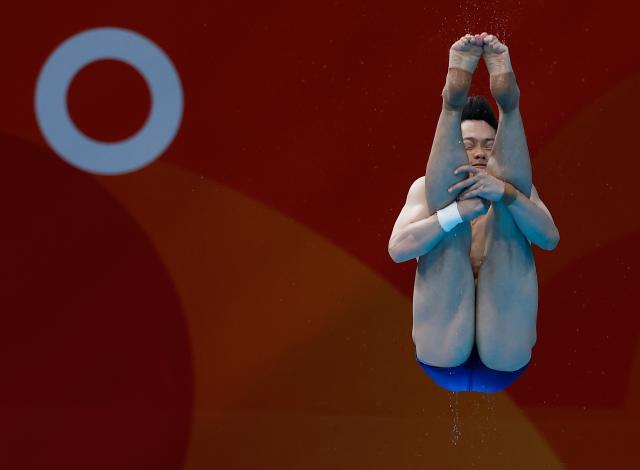 (260928) -- TOKYO, Sept. 28, 2026 (Xinhua) -- Wang Zongyuan of China competes during the men's 1m springboard final of diving at the 20th Asian Games Aichi-Nagoya 2026 in Tokyo, Japan, Sept. 28, 2026. (Xinhua/Wu Zhizun)