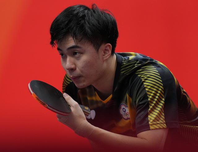 (260928) -- TOYOTA, Sept. 28, 2026 (Xinhua) -- Lin Yun-ju of Chinese Taipei competes during the men's singles semifinals of table tennis against Lin Shidong of China at the 20th Asian Games Aichi-Nagoya 2026 in Toyota of Aichi Prefecture, Japan, Sept. 28, 2026. (Xinhua/Cheong Kam Ka)