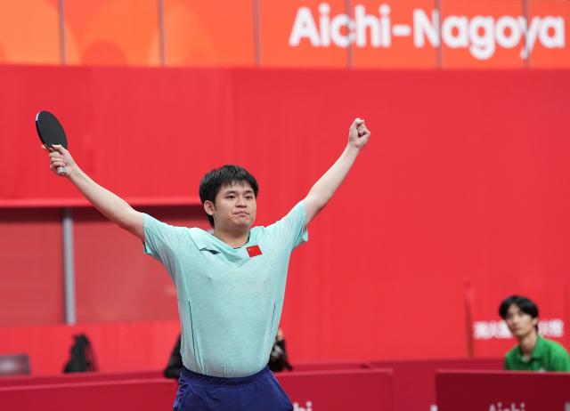 (260928) -- TOYOTA, Sept. 28, 2026 (Xinhua) -- Lin Shidong of China celebrate after the men's singles semifinals of table tennis against Lin Yun-ju of Chinese Taipei at the 20th Asian Games Aichi-Nagoya 2026 in Toyota of Aichi Prefecture, Japan, Sept. 28, 2026. (Xinhua/Cheong Kam Ka)
