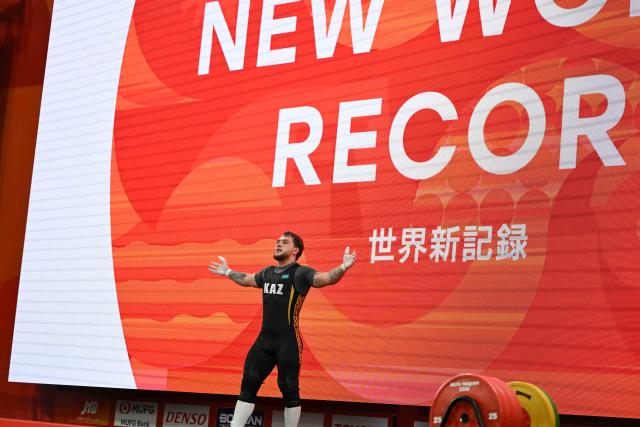 (260928) -- NAGOYA, Sept. 28, 2026 (Xinhua) -- Alexey Churkin of Kazakhstan reacts during the men's 85kg final of weightlifting at the 20th Asian Games Aichi-Nagoya 2026 in Nagoya, Japan, Sept. 28, 2026. (Xinhua/Yu Yang)