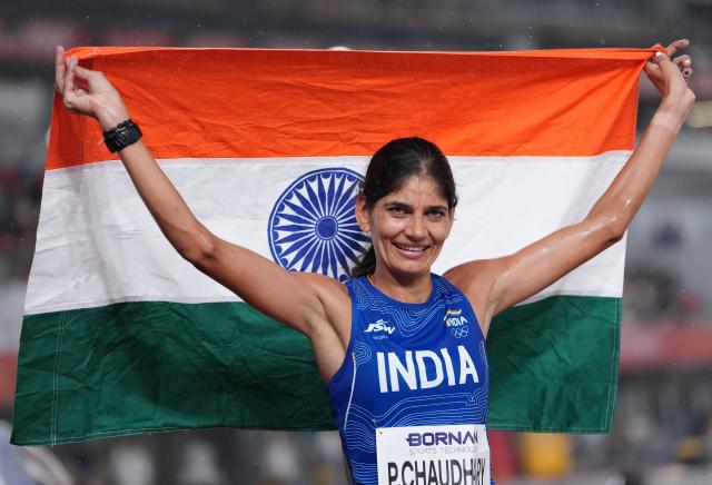 (260928) -- NAGOYA, Sept. 28, 2026 (Xinhua) -- Parul Chaudhary of India celebrates after the women's 5000m final match of Athletics at the 20th Asian Games Aichi-Nagoya 2026 in Nagoya, Japan, Sept. 28, 2026. (Xinhua/Jia Yuchen)