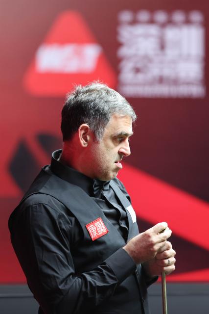 (260928) -- SHENZHEN, Sept. 28, 2026 (Xinhua) -- Ronnie O'Sullivan looks on during the round 2 match between Ronnie O'Sullivan of England and Jiang Jun of China at World Snooker Tour Shenzhen Open 2026 in Shenzhen, south China's Guangdong Province, Sept. 28, 2026. (Xinhua/Liang Xu)