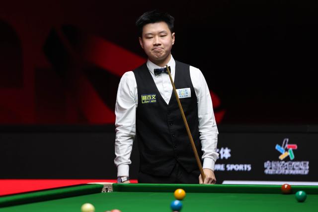 (260928) -- SHENZHEN, Sept. 28, 2026 (Xinhua) -- Zhao Xintong reacts during the round 2 match between Scott Donaldson of Scotland and Zhao Xintong of China at World Snooker Tour Shenzhen Open 2026 in Shenzhen, south China's Guangdong Province, Sept. 28, 2026. (Xinhua/Liang Xu)