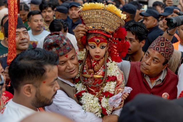 (260929) -- KATHMANDU, Sept. 29, 2026 (Xinhua) -- Nepal's Living Goddess Kumari is seen during the final day of the Indra Jatra festival in Kathmandu, Nepal, Sept. 29, 2026. The eight-day festival honors Indra, the Hindu god of rain, and features traditional rituals, chariot processions, music and masked dances. (Photo by Sulav Shrestha/Xinhua)
