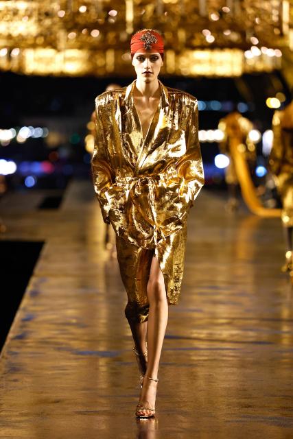 (260930) -- PARIS, Sept. 30, 2026 (Xinhua) -- A model presents a creation from the womenswear Spring/Summer 2027 collections by Saint Laurent during the Paris Fashion Week, in Paris, France, on Sept. 29, 2026. (MeetEurope/Handout via Xinhua)