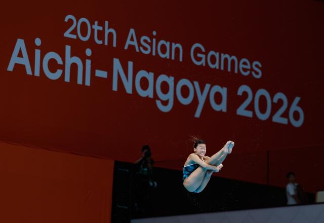(260930) -- TOKYO, Sept. 30, 2026 (Xinhua) -- Mikami Sayaka of Japan competes during the women's 3m springboard final of diving at the 20th Asian Games Aichi-Nagoya 2026 in Tokyo, Japan, Sept. 30, 2026. (Xinhua/Wu Zhizun)