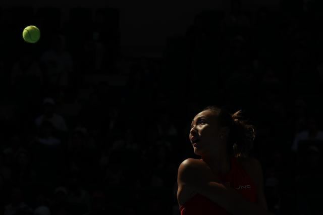 (261001) -- BEIJING, Oct. 1, 2026 (Xinhua) -- Zheng Qinwen competes during the women's singles first round match between Zheng Qinwen of China and Shi Han of China at 2026 China Open tennis tournament in Beijing, China, Oct. 1, 2026. (Xinhua/Bai Xuefei)