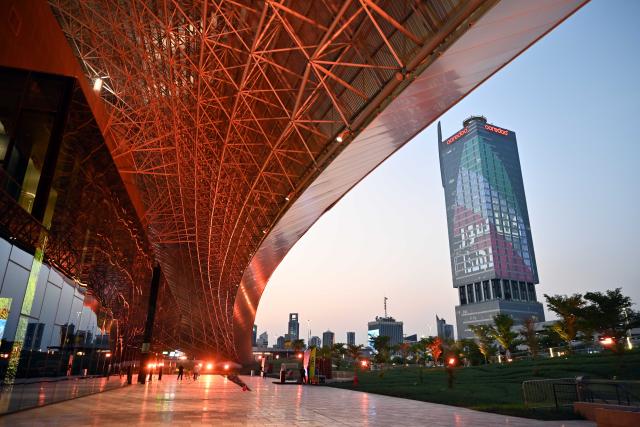 (261002) -- KUWAIT CITY, Oct. 2, 2026 (Xinhua) -- People visit Al Shaheed Park in Kuwait City, Kuwait, on Oct. 1, 2026. The third phase of Al Shaheed Park opened to the public in Kuwait City on Thursday. (Photo by Asad/Xinhua)