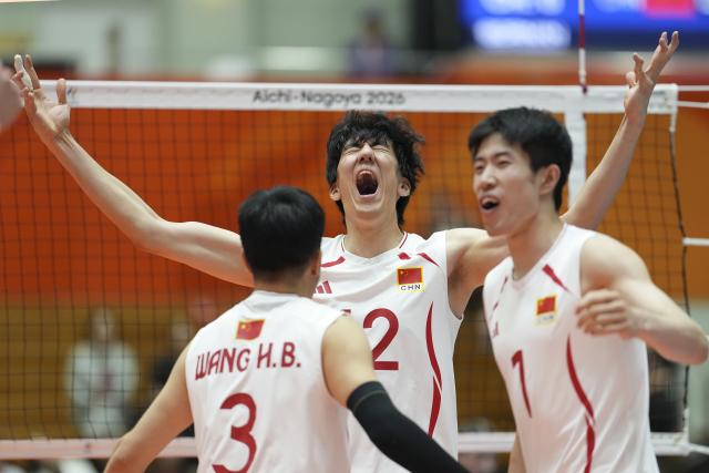 (261002) -- OKAZAKI, Oct. 2, 2026 (Xinhua) -- Players of China celebrate scoring during the men's volleyball semifinal match between China and Japan at the 20th Asian Games Aichi-Nagoya 2026 in Okazaki of Aichi Prefecture, Japan, Oct. 2, 2026. (Xinhua/Cheong Kam Ka)