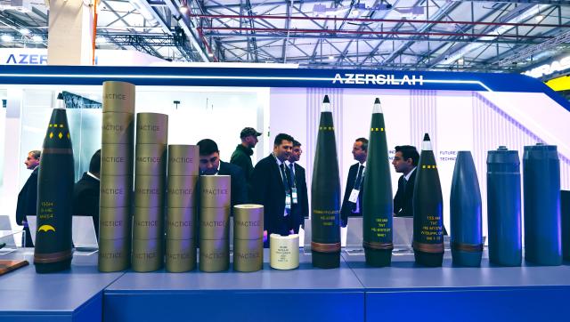 (261002) -- BAKU, Oct. 2, 2026 (Xinhua) -- People visit the Azerbaijan International Defence Exhibition at the Baku Expo Center in Baku, Azerbaijan, Oct. 1, 2026. The 6th Azerbaijan International Defence Exhibition is held here from Sept. 30 to Oct. 2. (Xinhua/Chen Junfeng)