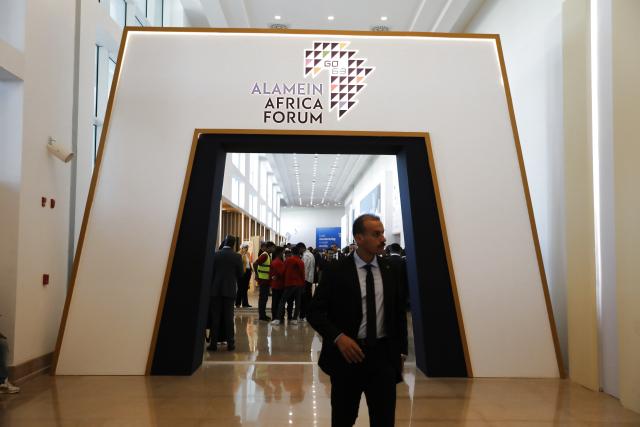 (261002) -- EL ALAMEIN, Oct. 2, 2026 (Xinhua) -- People attend the first Alamein Africa Forum in the northern Egyptian coastal city of El Alamein, Oct. 2, 2026. The first Alamein Africa Forum opened Friday in the northern Egyptian coastal city of El Alamein, bringing together around 1,500 African business leaders to discuss investment, trade and economic cooperation. (Xinhua/Xu Haofu)