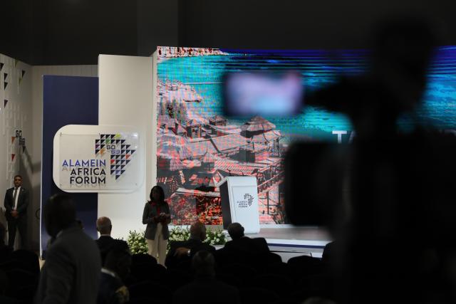 (261002) -- EL ALAMEIN, Oct. 2, 2026 (Xinhua) -- People attend the first Alamein Africa Forum in the northern Egyptian coastal city of El Alamein, Oct. 2, 2026. The first Alamein Africa Forum opened Friday in the northern Egyptian coastal city of El Alamein, bringing together around 1,500 African business leaders to discuss investment, trade and economic cooperation. (Xinhua/Xu Haofu)