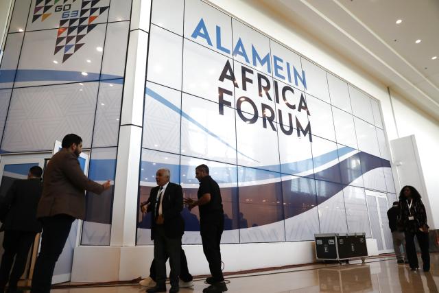 (261002) -- EL ALAMEIN, Oct. 2, 2026 (Xinhua) -- People attend the first Alamein Africa Forum in the northern Egyptian coastal city of El Alamein, Oct. 2, 2026. The first Alamein Africa Forum opened Friday in the northern Egyptian coastal city of El Alamein, bringing together around 1,500 African business leaders to discuss investment, trade and economic cooperation. (Xinhua/Xu Haofu)