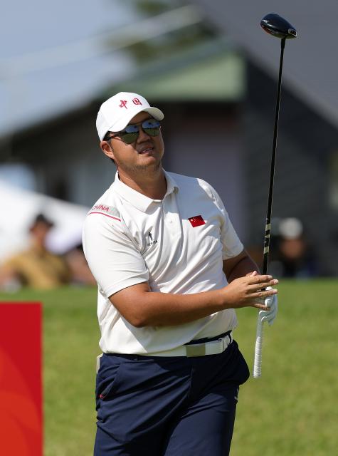 (261003) -- KASUGAI, Oct. 3, 2026 (Xinhua) -- Zheng Yuhe of China reacts during the Men's Individual Stroke Play Round 4 of Golf at 20th Asian Games Aichi-Nagoya 2026 in Kasugai of Aichi Prefecture, Japan, Oct. 3, 2026. (Xinhua/Li Bo)