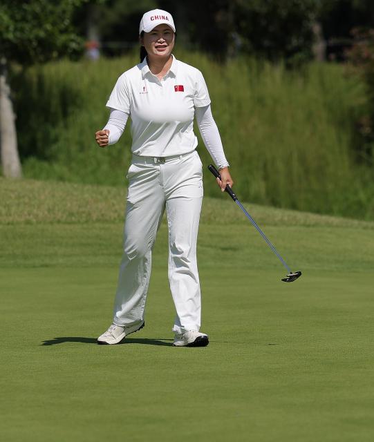 (261003) -- KASUGAI, Oct. 3, 2026 (Xinhua) -- Liu Yan of China celebrates during the Women's Individual Stroke Play Round 4 of Golf at 20th Asian Games Aichi-Nagoya 2026 in Kasugai of Aichi Prefecture, Japan, Oct. 3, 2026. (Xinhua/Li Bo)