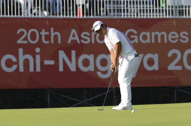 (261003) -- KASUGAI, Oct. 3, 2026 (Xinhua) -- Kim Joohyung of South Korea competes during the Men's Individual Stroke Play Round 4 of Golf at 20th Asian Games Aichi-Nagoya 2026 in Kasugai of Aichi Prefecture, Japan, Oct. 3, 2026. (Xinhua/Li Bo)