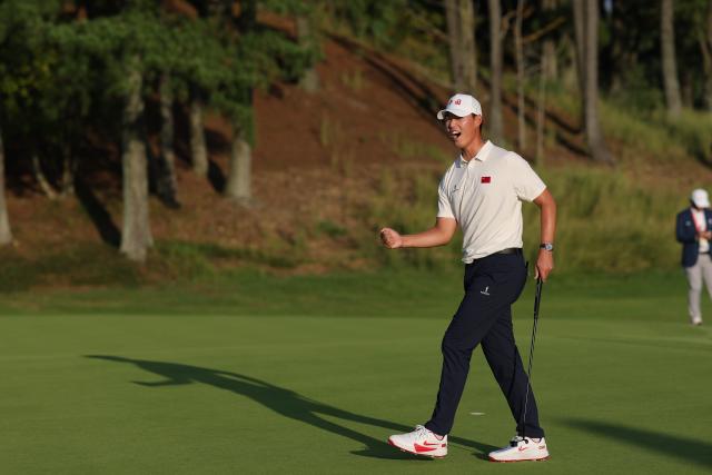 (261003) -- KASUGAI, Oct. 3, 2026 (Xinhua) -- Ding Wenyi of China reacts during the Men's Individual Stroke Play Round 4 of Golf at 20th Asian Games Aichi-Nagoya 2026 in Kasugai of Aichi Prefecture, Japan, Oct. 3, 2026. (Xinhua/Li Bo)