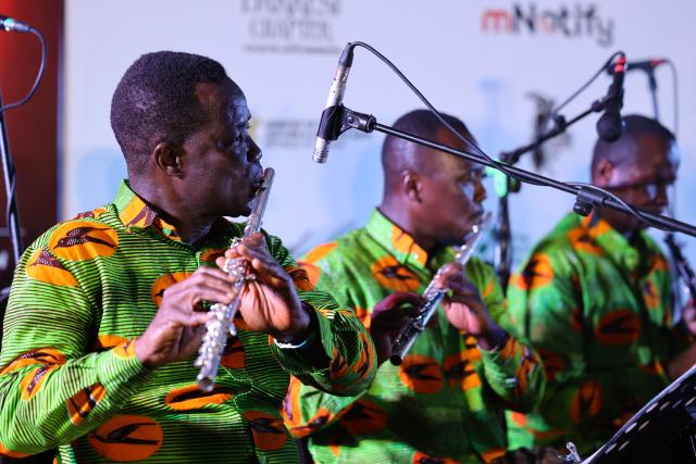 (261003) -- ACCRA, Oct. 3, 2026 (Xinhua) -- Members of Ghana's National Symphony Orchestra perform during the celebration of 2026 Theater Festival in Accra, Ghana, Oct. 1, 2026.
  On Thursday night, the performance of Ghana's National Symphony Orchestra wowed audience who converged at the forecourt of the National Theater, built for the West African nation from 1990 to 1992 under a China Aid project. 
  TO GO WITH "Ghana National Symphony Orchestra dazzles audience to mark 2026 Theater Festival" (Photo by Seth/Xinhua)