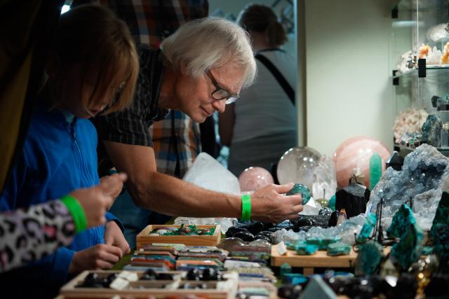 (261003) -- WARSAW, Oct. 3, 2026 (Xinhua) -- People visit the Warsaw Mineral Expo in Warsaw, Poland, Oct. 3, 2026. The two-day expo kicked off on Saturday at the Palace of Culture and Science, bringing together nearly 300 exhibitors showcasing minerals, gemstones and jewelry. (Photo by Jaap Arriens/Xinhua)