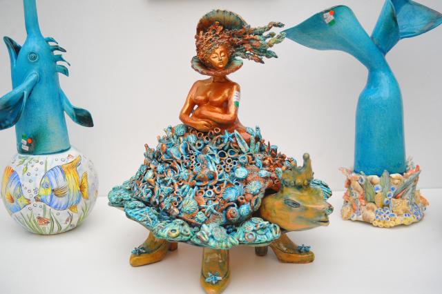 (261004) -- TUNIS, Oct. 4, 2026 (Xinhua) -- This photo shows ceramic artworks displayed during an exhibition at the National Center for Artistic Ceramics in Tunis, Tunisia, on Oct. 3, 2026. The National Center for Artistic Ceramics has displayed over 1,500 ceramic pieces created by the center's students from Saturday to Sunday. (Photo by Adel Ezzine/Xinhua)