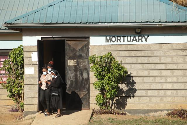 (261004) -- NAIROBI, Oct. 4, 2026 (Xinhua) -- Relatives of victims who died in a multi-vehicle crash gather at a mortuary in Salama area, Makueni County, Kenya, Oct. 3, 2026. At least 17 people were killed early Saturday in a multi-vehicle pileup along the Nairobi-Mombasa highway, Kenyan police said. (Photo by John Okoyo/Xinhua)