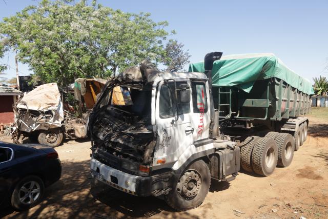 (261004) -- NAIROBI, Oct. 4, 2026 (Xinhua) -- This photo taken on Oct. 3, 2026 shows a vehicle involved in a multi-vehicle crash in Makueni County, Kenya. At least 17 people were killed early Saturday in a multi-vehicle pileup along the Nairobi-Mombasa highway, Kenyan police said. (Photo by John Okoyo/Xinhua)
