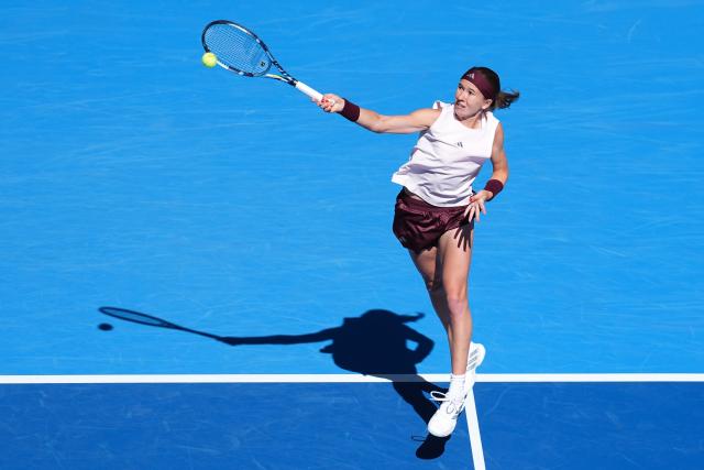 (261004) -- BEIJING, Oct. 4, 2026 (Xinhua) -- Nikola Bartunkova competes during the women's singles round of 32 match between Aryna Sabalenka of Belarus and Nikola Bartunkova of the Czech Republic at 2026 China Open tennis tournament in Beijing, China, Oct. 4, 2026. (Xinhua/Ju Huanzong)