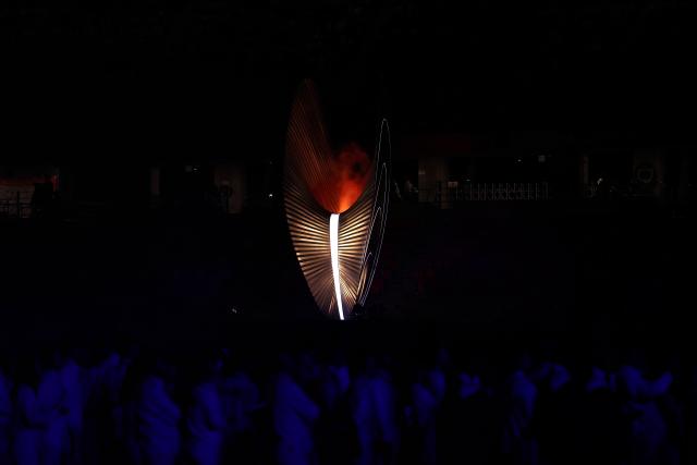 (261004) -- NAGOYA, Oct. 4, 2026 (Xinhua) -- The cauldron is seen during the closing ceremony of the 20th Asian Games Aichi-Nagoya 2026 in Nagoya, Japan, Oct. 4, 2026. (Xinhua/Jia Haocheng)