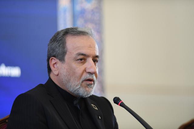 (261004) -- TEHRAN, Oct. 4, 2026 (Xinhua) -- Iran's Foreign Minister Seyed Abbas Araghchi speaks during a meeting with foreign ambassadors and diplomats in Tehran, Iran, Oct. 4, 2026. Araghchi said here on Sunday the country is still ready to achieve a "just and honorable" solution through diplomacy, but it will give a "more crushing" response if the "enemies" once again resort to military actions.
  Araghchi also highlighted Iran's seriousness and decisiveness in both defending itself and advancing diplomacy at a meeting with foreign ambassadors and diplomats. (Xinhua/Shadati)