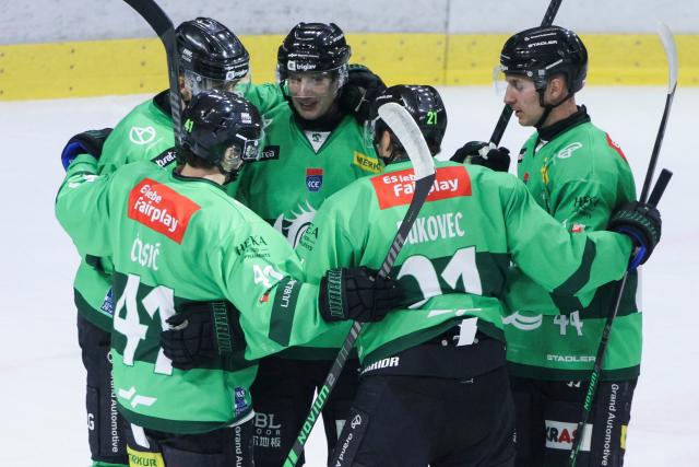 (261005) -- LJUBLJANA, Oct. 5, 2026 (Xinhua) -- Players of HK Olimpija celebrate scoring during the 2026/27 ICE Hockey League match between HK Olimpija and Pioneers Vorarlberg at the Sports Hall Tivoli, Ljubljana, Slovenia, Oct 4, 2026. (Photo by Zeljko Stevanic/Xinhua)