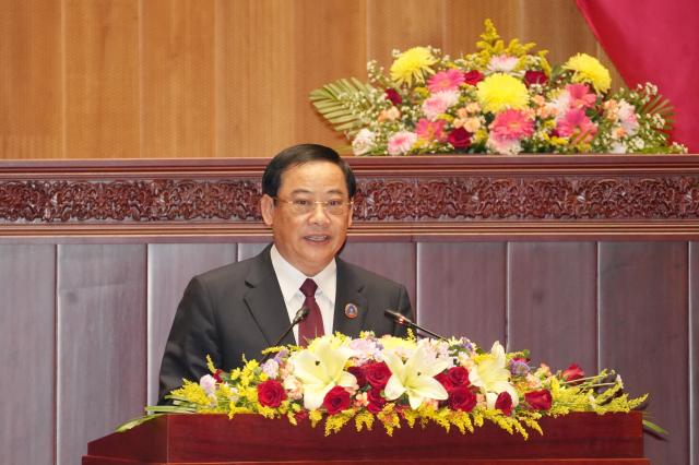 (261005) -- VIENTIANE, Oct. 5, 2026 (Xinhua) -- Sonexay Siphandone is elected as president of the Lao National Assembly during the second ordinary session of the 10th Lao National Assembly in Vientiane, Laos, Oct. 5, 2026. The second ordinary session of the 10th Lao National Assembly elected Deputy Prime Minister Saleumxay Kommasith as prime minister, and elected Sonexay Siphandone, former prime minister, as President of the Lao National Assembly on Monday. (Lao News Agency/Handout via Xinhua)