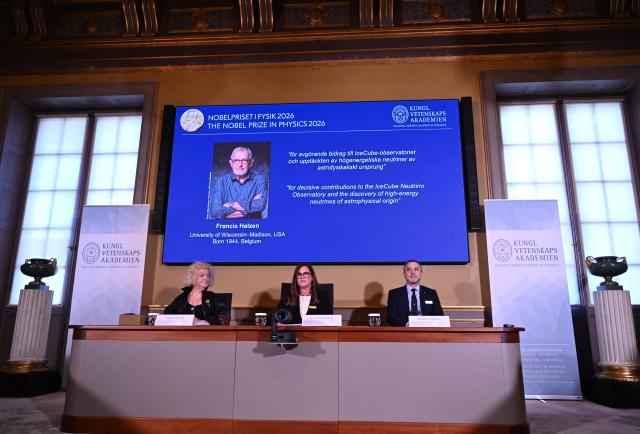 (261006) -- STOCKHOLM, Oct. 6, 2026 (Xinhua) -- The 2026 Nobel Prize in Physics is announced in Stockholm, Sweden, Oct. 6, 2026. Francis Halzen has been awarded the Nobel Prize in Physics 2026 for decisive contributions to the IceCube Neutrino Observatory and the discovery of high-energy neutrinos of astrophysical origin, the Royal Swedish Academy of Sciences announced Tuesday. (Xinhua/Lyu You)