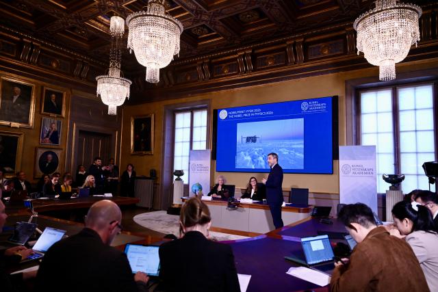 (261006) -- STOCKHOLM, Oct. 6, 2026 (Xinhua) -- The 2026 Nobel Prize in Physics is announced in Stockholm, Sweden, Oct. 6, 2026. Francis Halzen has been awarded the Nobel Prize in Physics 2026 for decisive contributions to the IceCube Neutrino Observatory and the discovery of high-energy neutrinos of astrophysical origin, the Royal Swedish Academy of Sciences announced Tuesday. (Xinhua/Lyu You)