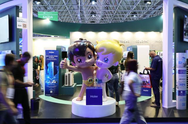 (261007) -- RIO DE JANEIRO, Oct. 7, 2026 (Xinhua) -- This photo taken on Oct. 6, 2026 shows the exhibition stand of Haier during the FEBRAVA Rio at the Riocentro convention and event center in Rio de Janeiro, Brazil. The three-day FEBRAVA Rio (Portuguese short for International Fair of Refrigeration, Air Conditioning, Ventilation, Heating, Air and Water Treatment) kicked off here on Tuesday. Some Chinese brands showcased their latest products during the fair, drawing great attention from visitors. (Xinhua/Jin Haoyuan)