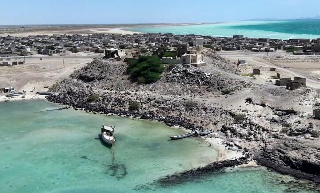 (261007) -- TAIZ PROVINCE, Oct. 7, 2026 (Xinhua) -- This screenshot provided by the Houthi Media Center on Oct. 6, 2026 shows the coastal area of Dhubab district in Taiz province, Yemen. Clashes between the Houthis and Saudi-backed government forces intensified, particularly in areas near the strategic Bab al-Mandab Strait in southwestern Yemen. Saudi forces have stepped up air operations, while the Houthis have increased missile and drone strikes inside Saudi Arabia. (Houthi Media Center/Handout via Xinhua)