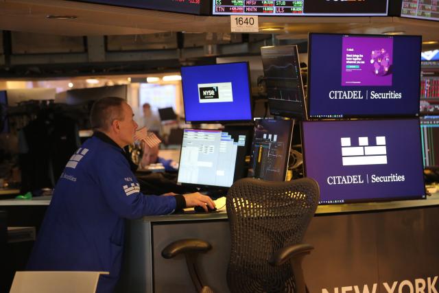 (261007) -- NEW YORK, Oct. 7, 2026 (Xinhua) -- A trader works on the trading floor of the New York Stock Exchange in New York City, the United States, Oct. 7, 2026. U.S. stocks closed lower on Wednesday as benchmark Treasury yields touched multi-year highs. (Xinhua/Liu Yanan)