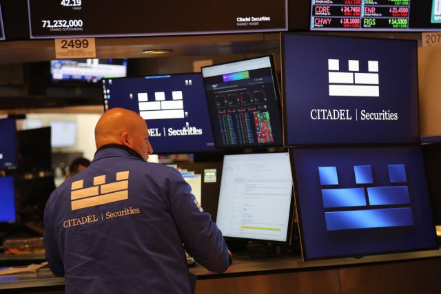 (261007) -- NEW YORK, Oct. 7, 2026 (Xinhua) -- A trader works on the trading floor of the New York Stock Exchange in New York City, the United States, Oct. 7, 2026. U.S. stocks closed lower on Wednesday as benchmark Treasury yields touched multi-year highs. (Xinhua/Liu Yanan)