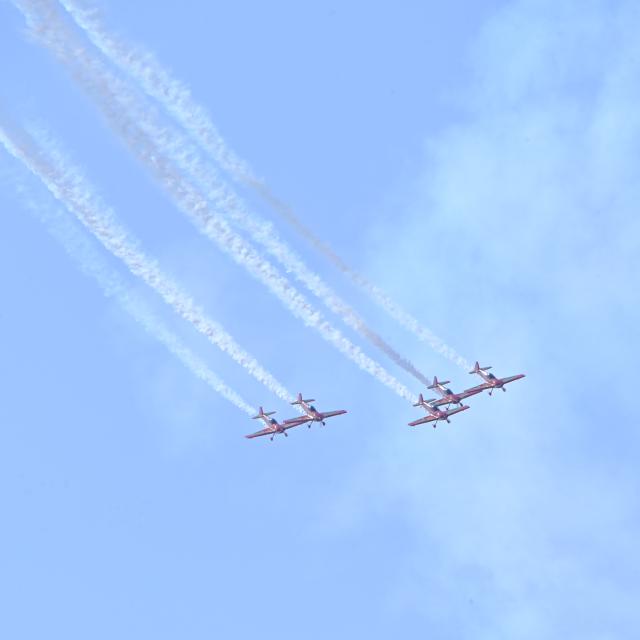 (261008) -- MARRAKECH, Oct. 8, 2026 (Xinhua) -- Aircraft are pictured during an aerobatic performance at the Marrakech Air Show 2026 in Marrakech, Morocco, on Oct. 8, 2026. The eighth edition of the Marrakech Air Show is being held at the Marrakech Royal Moroccan Air Force Base from Wednesday to Saturday. More than 200 aerospace and defense companies from 19 countries are participating in the event. (Photo by Aissa/Xinhua)