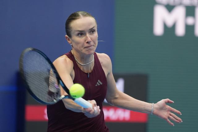 (261009) -- BEIJING, Oct. 9, 2026 (Xinhua) -- Elina Svitolina hits a return during the women's singles quarterfinal match between Zheng Qinwen of China and Elina Svitolina of Ukraine at 2026 China Open tennis tournament in Beijing, China, Oct. 9, 2026. (Xinhua/Xie Han)