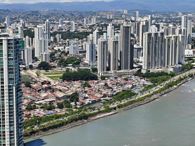 (261009) -- PANAMA CITY, Oct. 9, 2026 (Xinhua) -- Photo shows buildings in Panama City, Panama, after a severe earthquake hit the country, on Oct. 9, 2026. A major earthquake struck Panama on Friday. (Xinhua/Li Jiaxu)