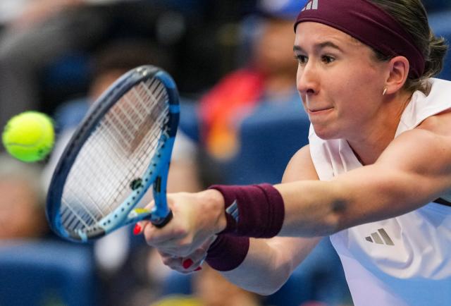 (261010) -- BEIJING, Oct. 10, 2026 (Xinhua) -- Nikola Bartunkova of the Czech Republic hits a return during the women's singles semifinal match against Mirra Andreeva of Russia at 2026 China Open tennis tournament in Beijing, China, Oct. 10, 2026. (Xinhua/Sun Fei)