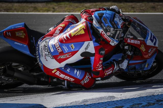 (261011) -- ESTORIL, Oct. 11, 2026 (Xinhua) -- Valentin Debise of EASTROC ZXMOTO Evan Bros Factory competes during the Race 1 of WorldSSP at the FIM Supersport World Championship Estoril Round Estoril Circuit, Portugal, Oct. 10, 2026. (Photo by Carlos Costa/Xinhua)
