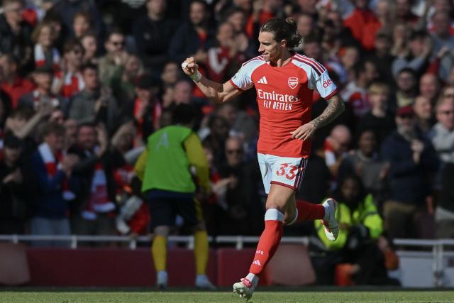 (261011) -- LONDON, Oct. 11, 2026 (Xinhua) -- Riccardo Calafiori of Arsenal celebrates scoring during the English Premier League match between Arsenal and Leeds United in London, Britain, on Oct. 10, 2026. (Xinhua)