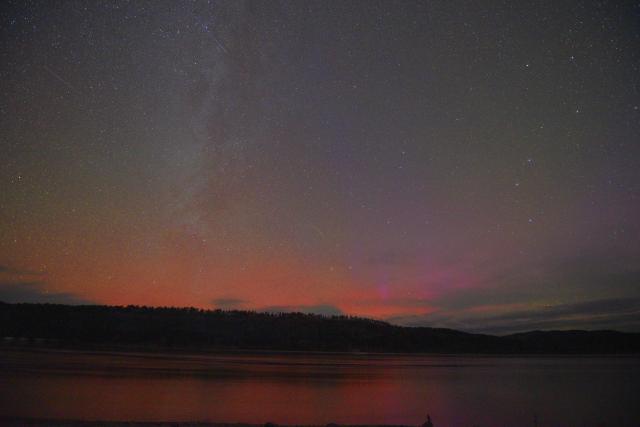(261011) -- HARBIN, Oct. 11, 2026 (Xinhua) -- This photo taken on Oct. 11, 2026 shows the aurora observed from Mohe City, northeast China's Heilongjiang Province. (Photo by Guo Xinyu/Xinhua)