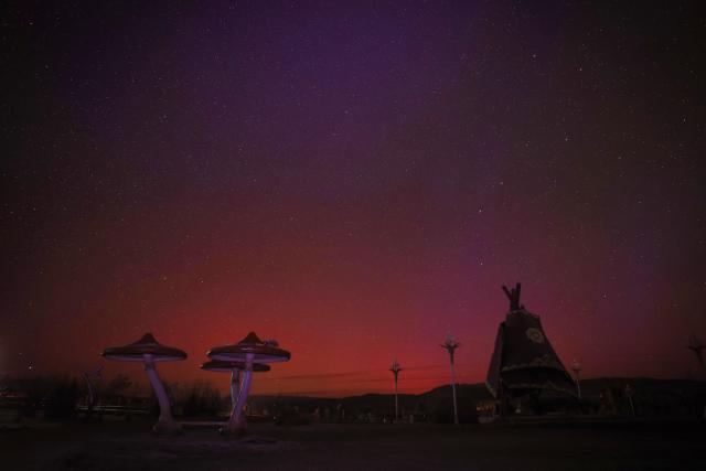 (261011) -- HARBIN, Oct. 11, 2026 (Xinhua) -- This photo taken on Oct. 11, 2026 shows the aurora observed from Tahe County, northeast China's Heilongjiang Province. (Photo by Liu Junguo/Xinhua)